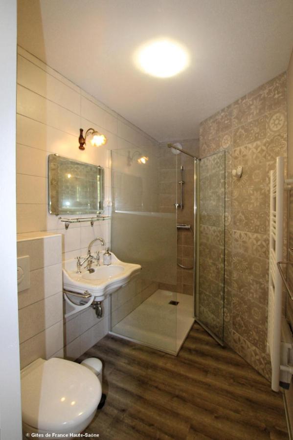 Au Fil Du Temps Bed & Breakfast Fougerolles-Saint-Valbert Екстериор снимка