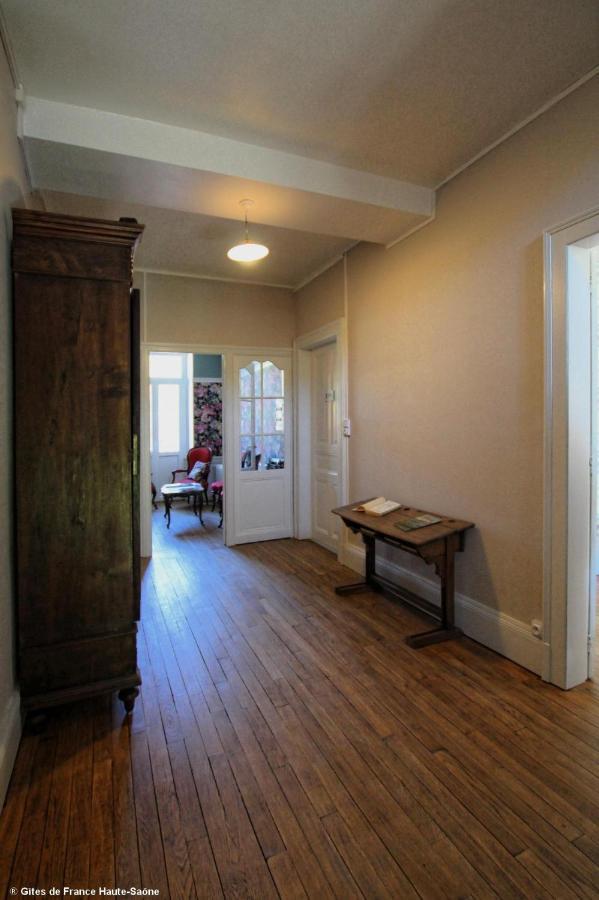 Au Fil Du Temps Bed & Breakfast Fougerolles-Saint-Valbert Екстериор снимка