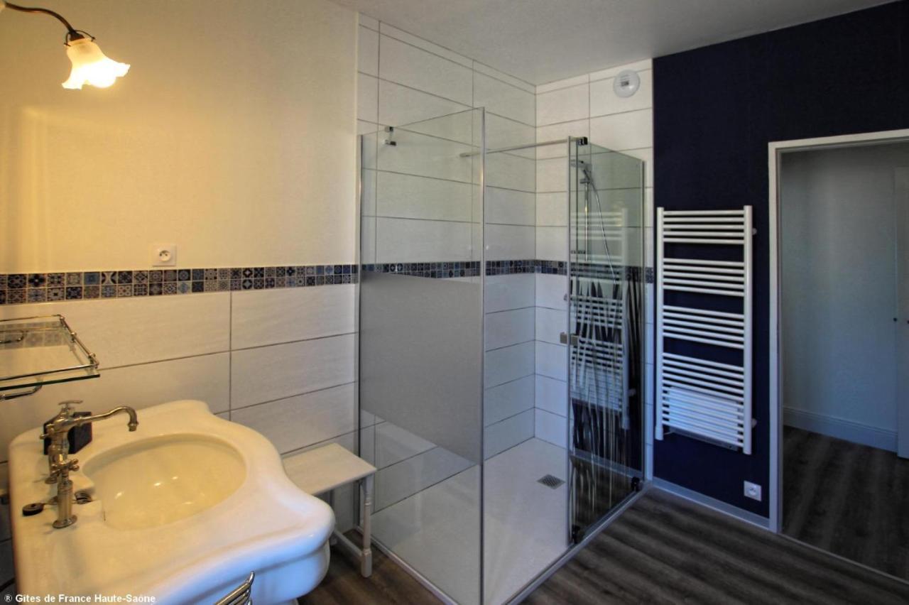 Au Fil Du Temps Bed & Breakfast Fougerolles-Saint-Valbert Екстериор снимка