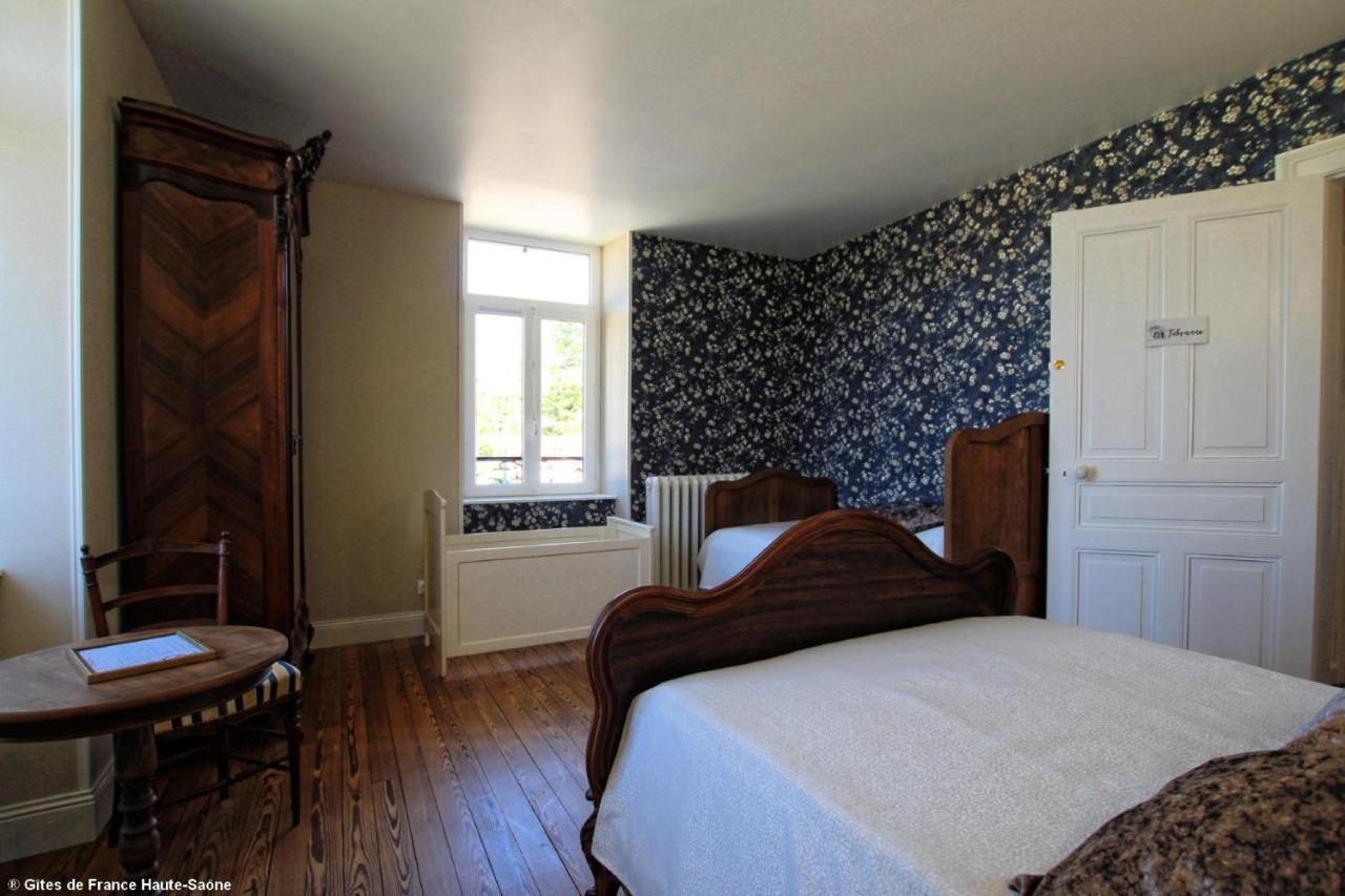 Au Fil Du Temps Bed & Breakfast Fougerolles-Saint-Valbert Екстериор снимка